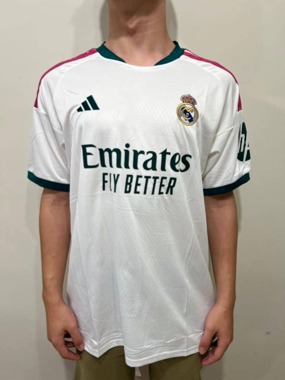 Camisa Real Madrid - Nova - outro ângulo
