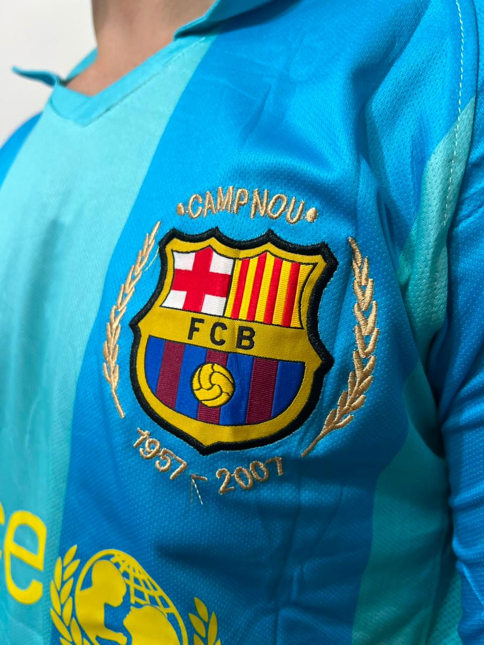 Camisa Retrô Barcelona (Ronaldinho Gaúcho) - Nova